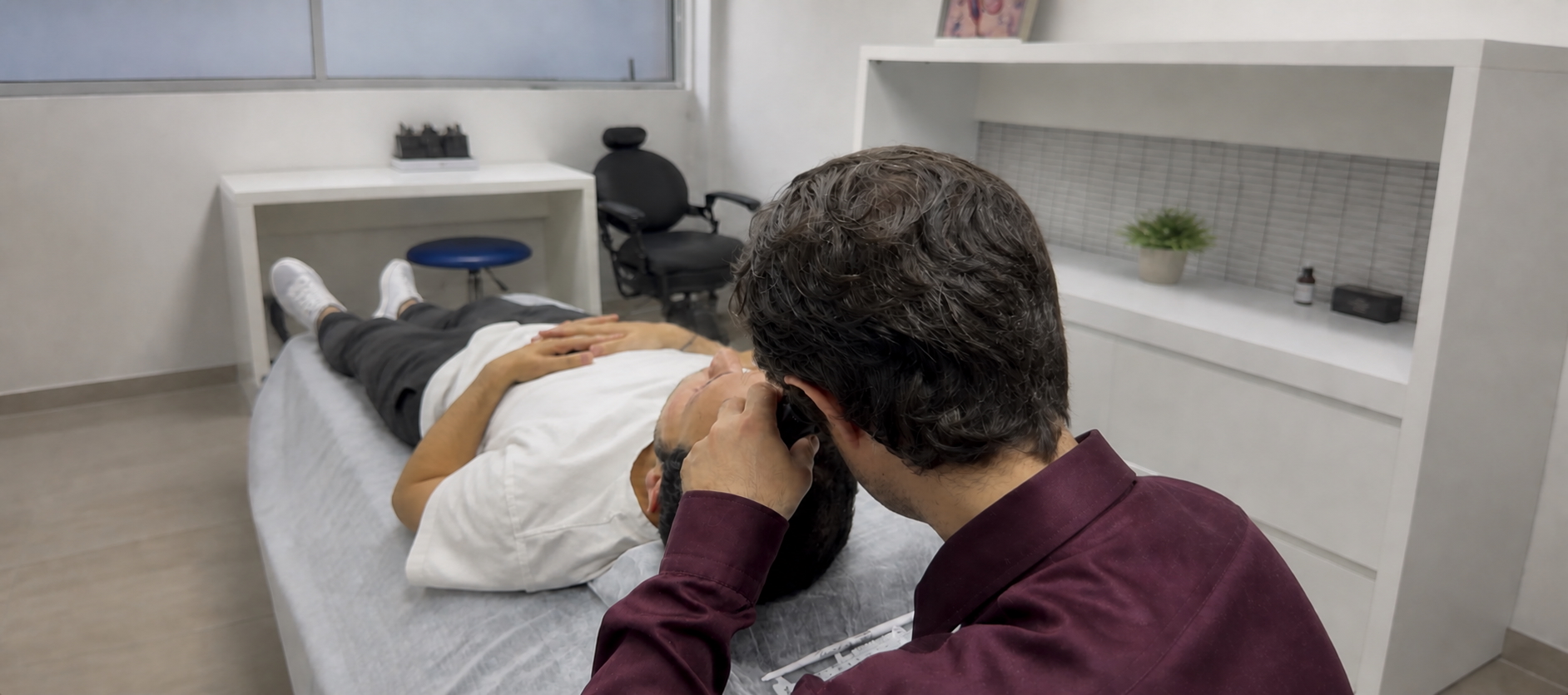 Clinical scalp examination